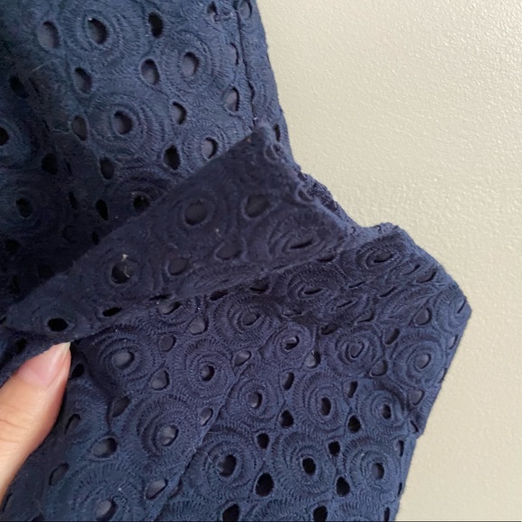 Banana Republic Navy Eyelet Lace Hampton Pant in size 2 - Picture 7 of 8